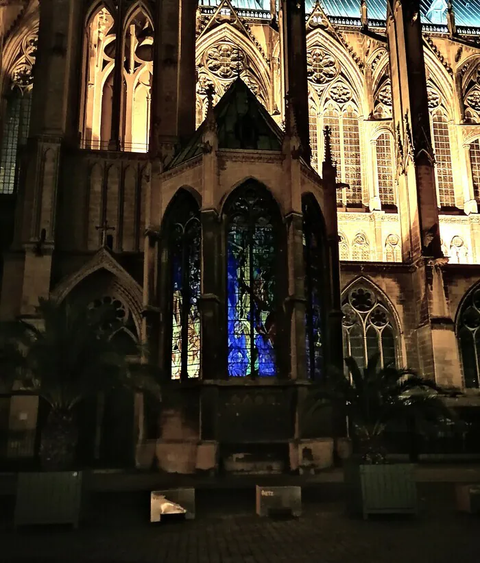 Illumination de deux chapelles de la cathédrale St Étienne à Metz cathedrale metz Metz