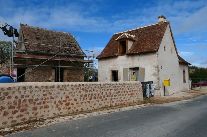 Découverte de la terre crue sur le chantier de la Maison de la Rénovation Chantier maison de la Rénovation