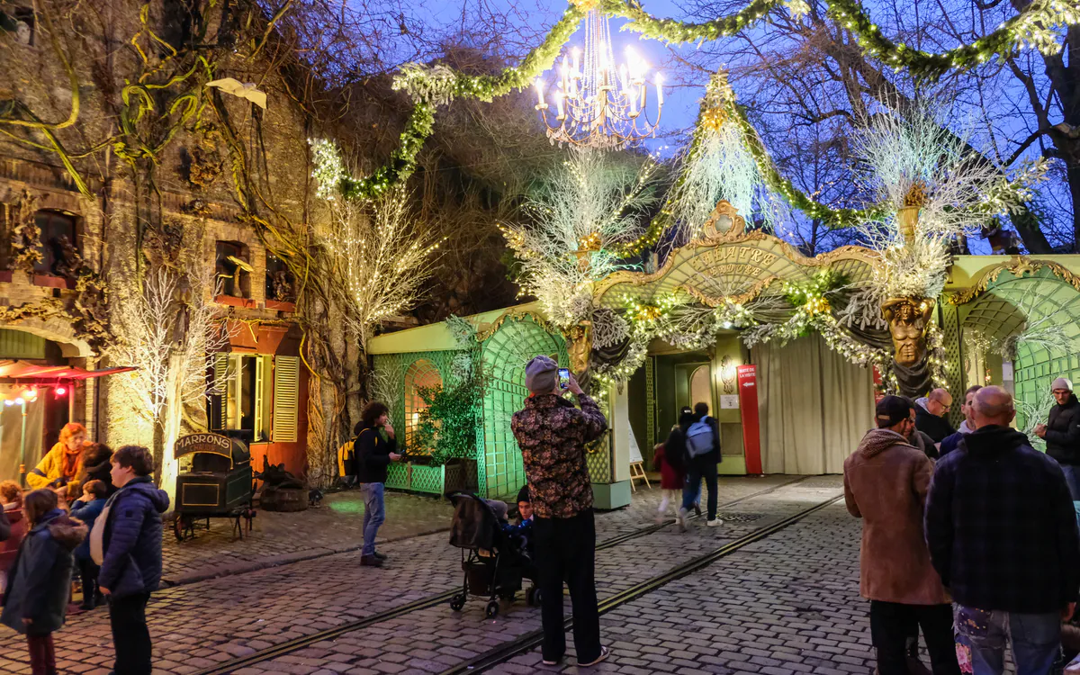 Le Festival du Merveilleux : un rendez-vous enchanteur de Noël à ne pas manquer ! Pavillons de Bercy - Musée des Arts Forains Paris