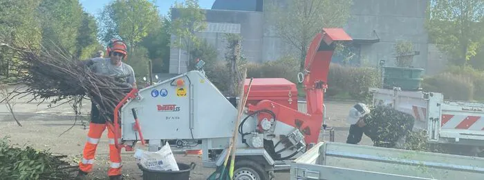 Broyage de déchets verts Théâtre Ligéria Sainte-Luce-sur-Loire