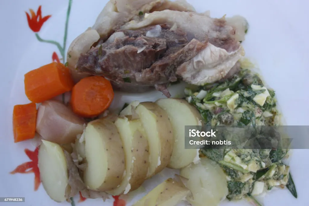 REPAS TETE DE VEAU ALBARET LE COMTAL