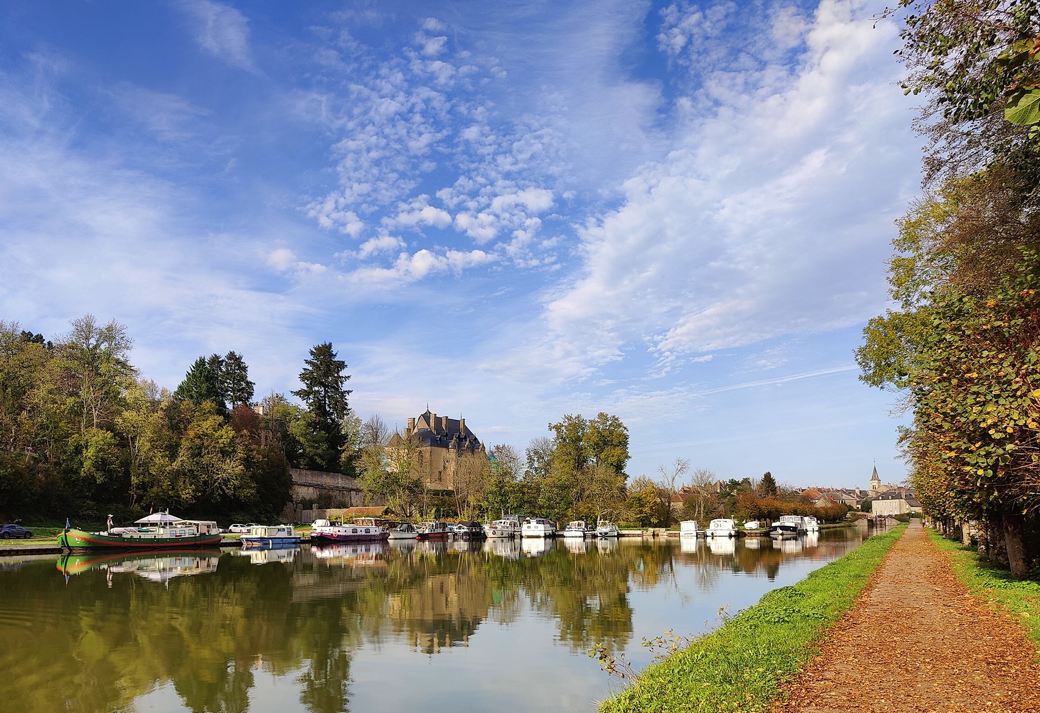 Circuit le Bazois sur le Canal Châtillon-en-Bazois Bourgogne-Franche-Comté