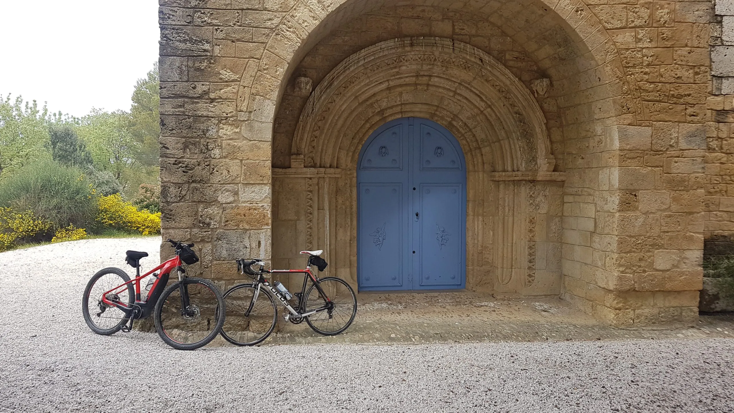 BOUCLE CYCLO N°15 BALADE SUR LA ROUTE DES VIGNOBLES BITERROIS Magalas Occitanie