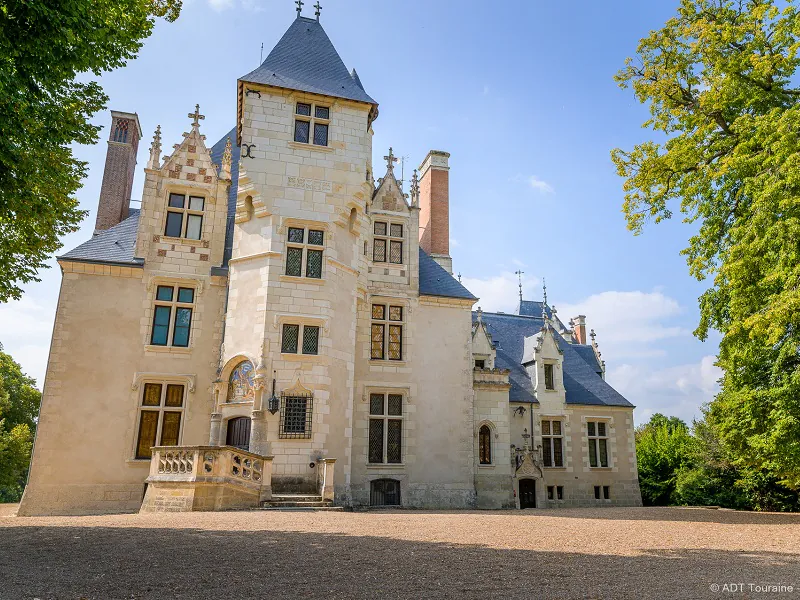 A l'ombre des chênes centenaires Monts Centre-Val de Loire