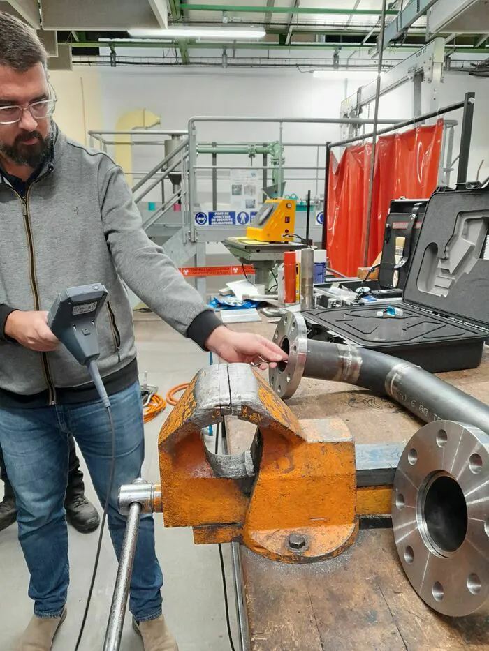 A LA DECOUVERTE DES METIERS DU CONTROLE DES SOUDURES Lycée Jules Verne Mondeville