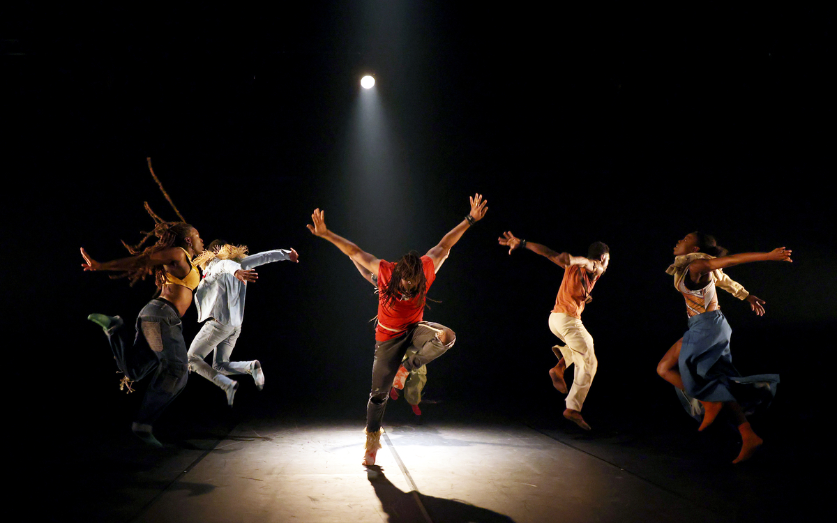 Matière(s) première(s) - Ballet de danses africaines urbaines / Cie par Terre – Anne Nguyen Centre des arts d'Enghien-les-Bains Enghien-les-Bains