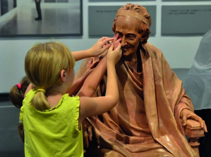 priere de toucher art matière musée rennes