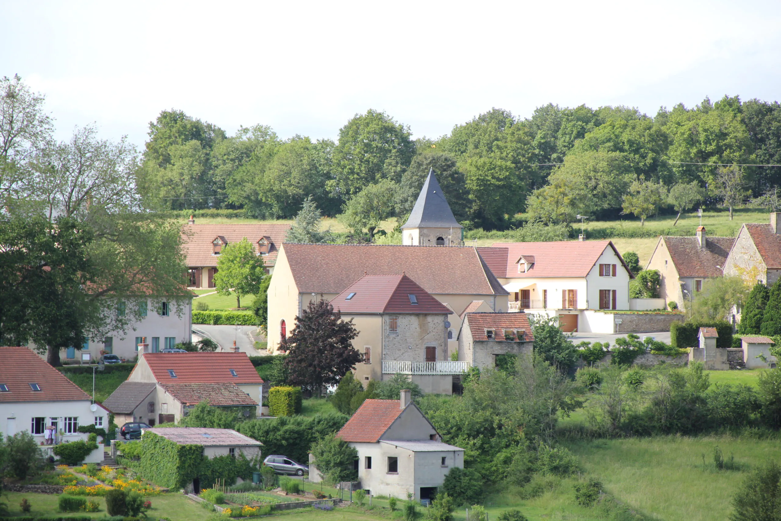 Liaison gare à gare Luzy à Cercy la Tour via La Nocle-Maulaix et Fours Luzy Bourgogne-Franche-Comté