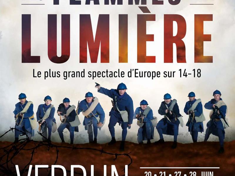 SPECTACLE DES FLAMMES À LA LUMIÈRE