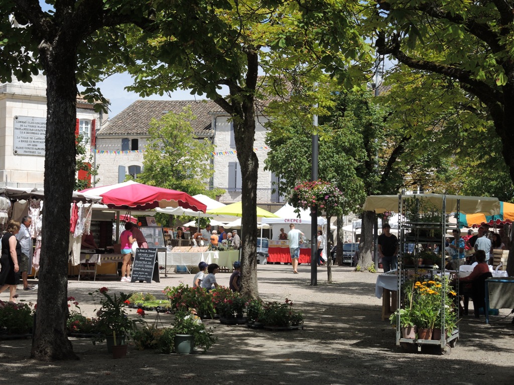 Marché à Castelnau-Montratier