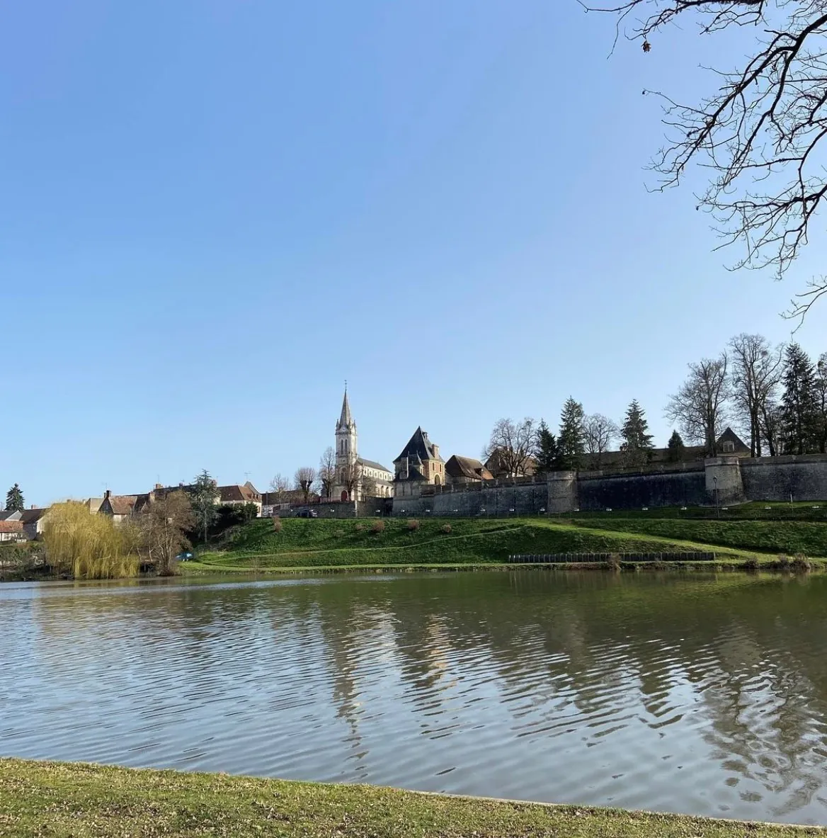 Visite guidée estivale "Dampierre en Burly