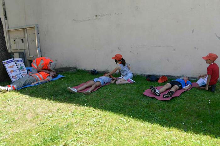 Atelier “premiers secours” École élémentaire Rousson