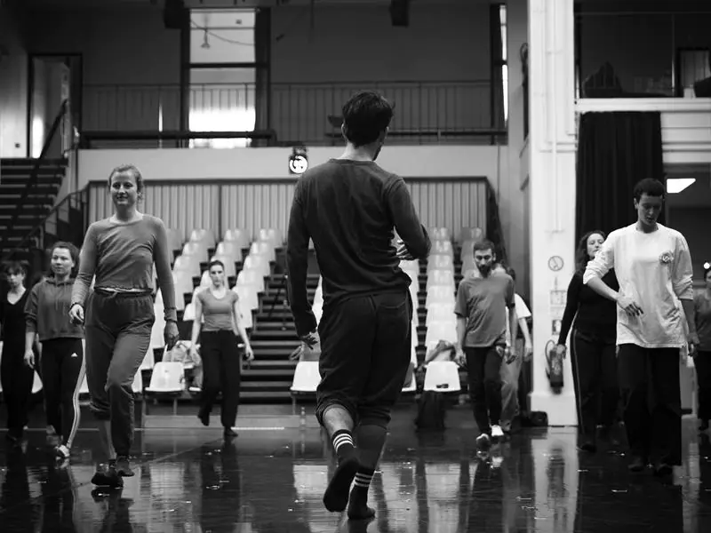 ATELIER ON DANSE AVEC UN ARTISTE CHORÉGRAPHIQUE DU CCN BALLET DE LORRAINE