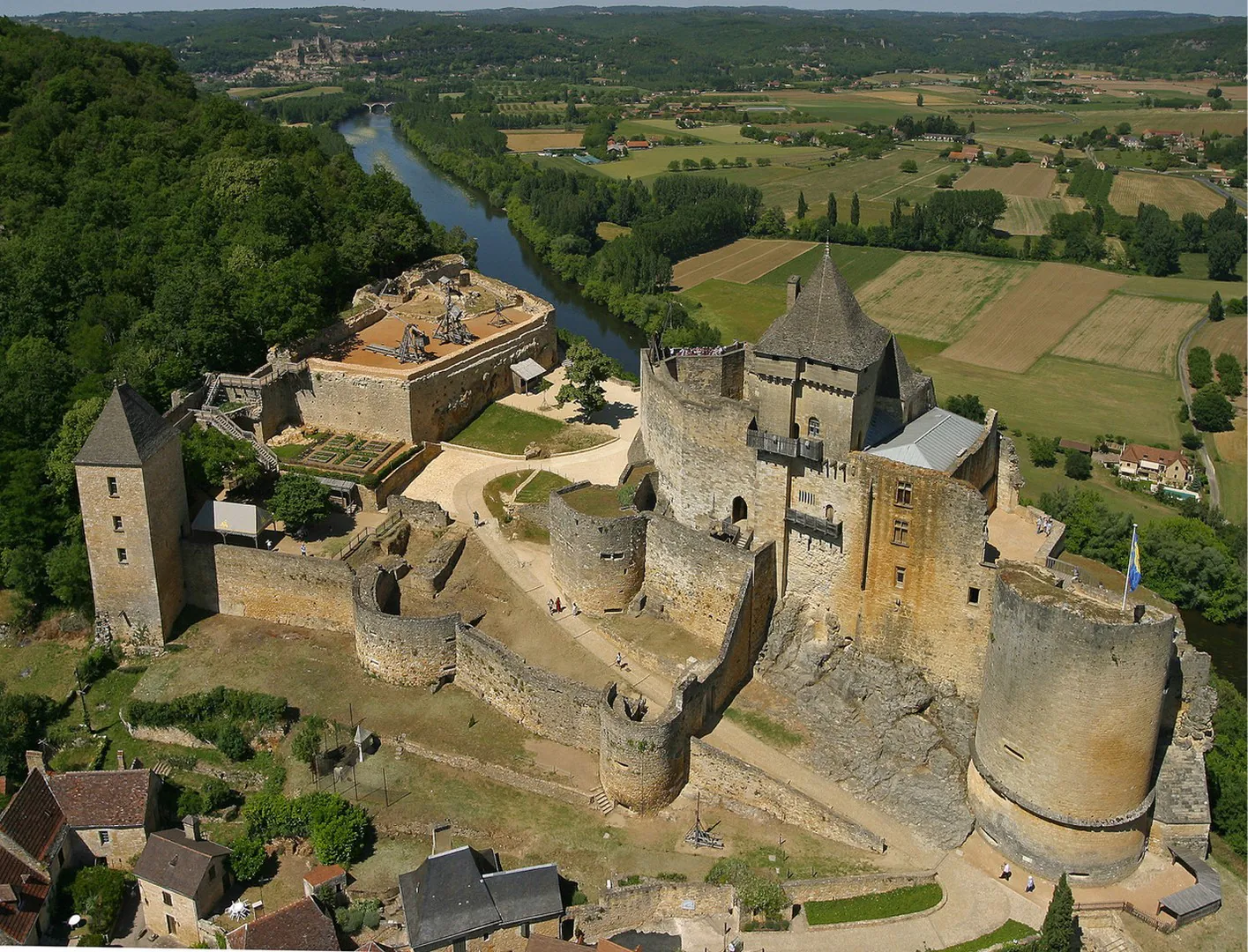 Visite "À l'assaut du château" suivie d'un tir au trébuchet