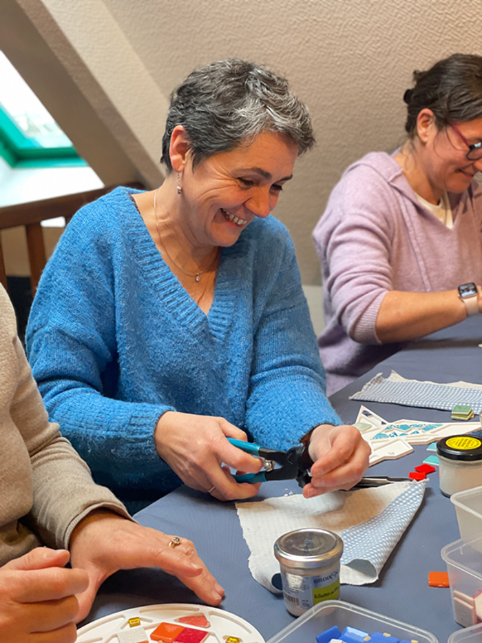 C’est l'heure de casser des carreaux… plongez dans la magie créative de la mosaïque ! Chez AURÉLIE COUSIN