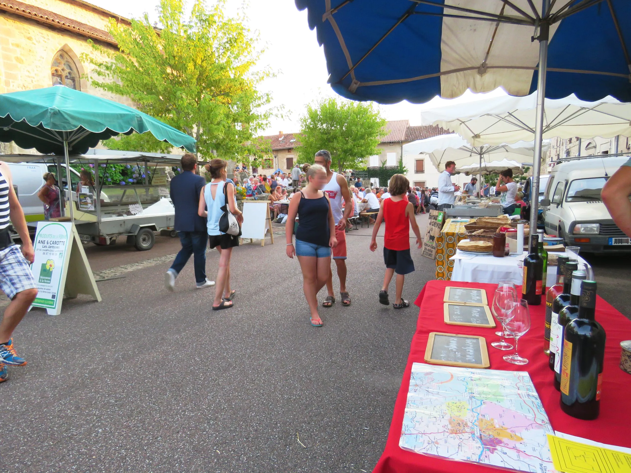 Marché fermier semi-nocturne à Champagnac-la-Rivière