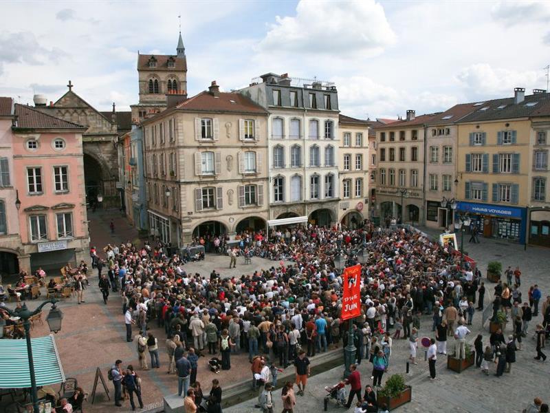 FESTIVAL ARTS DE RUE