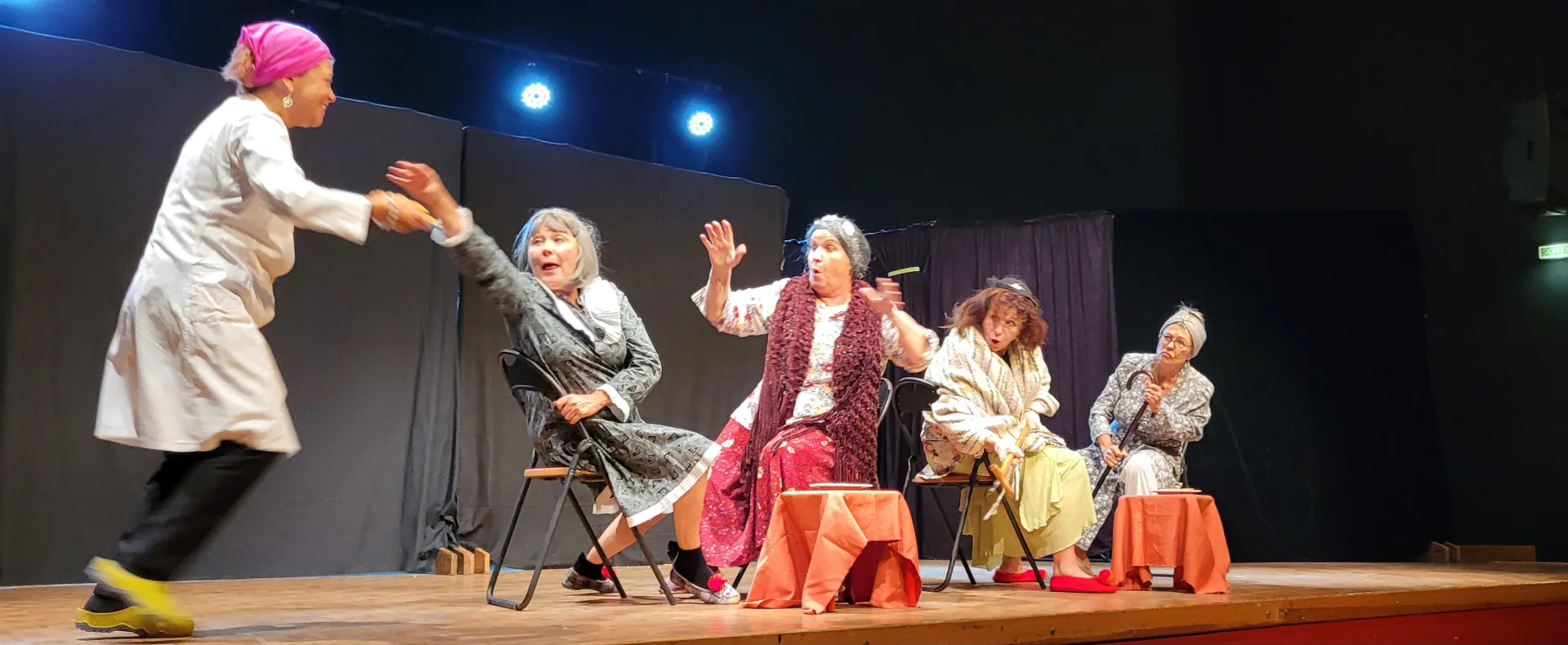 Gare aux chouquettes par l'Atelier théâtre Gare aux mots du Club Agalliao