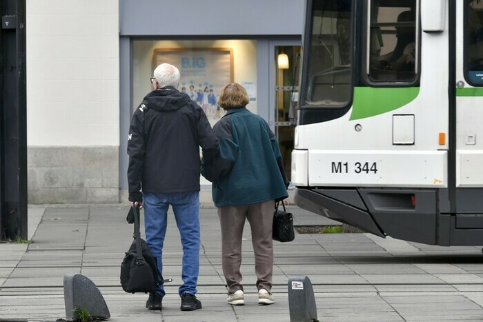 À pied en toute sécurité : les bons réflexes - Ateliers mobilités seniors Locomotive (La) - Maison de Quartier Erdre-Batignolles