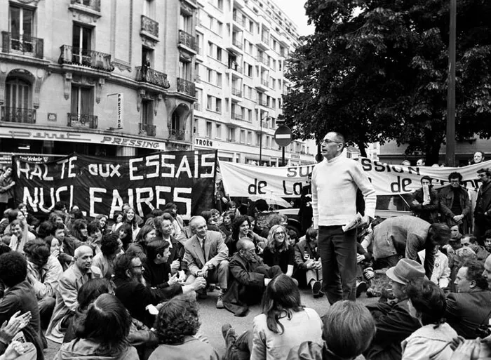 Sous les pavés