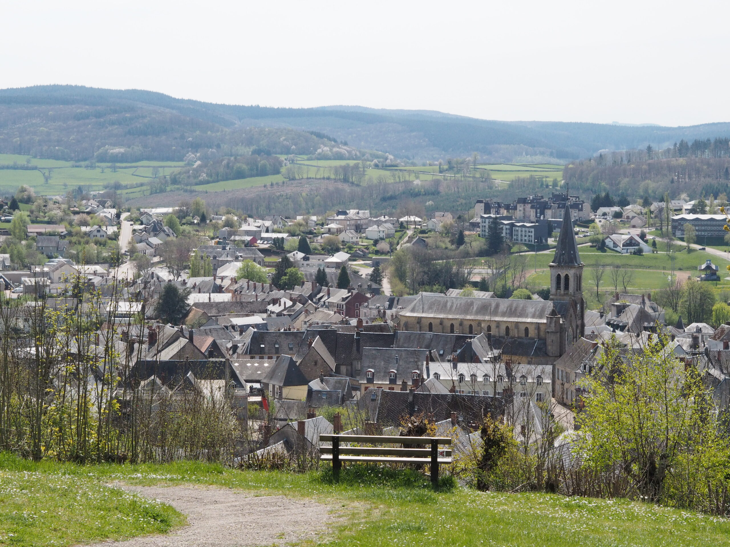 Grand tour de Château-Chinon Château-Chinon (Ville) Bourgogne-Franche-Comté