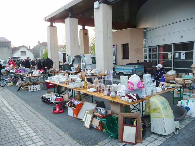 Brocante à Saint André de Cubzac