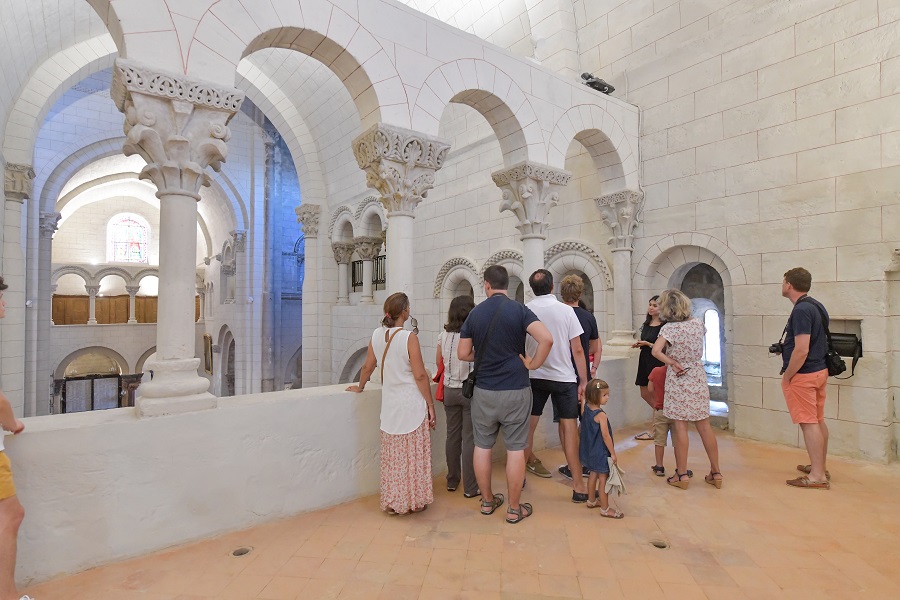 Visite guidée "l'abbatiale à l'envers et vue d'en haut"