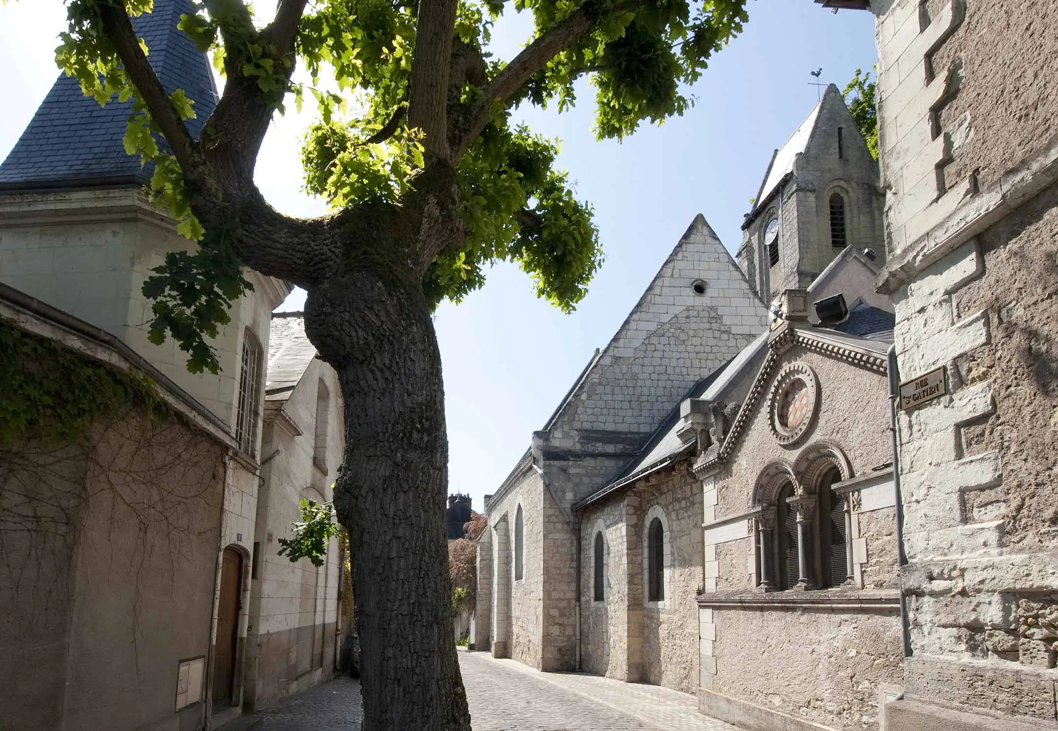 Visite guidée Tours au fil des Quartiers Sainte-Radegonde