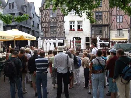 Visite Guidée Tours au fil des Quartiers Courteline