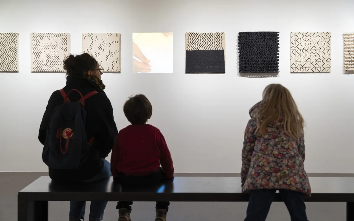 Visite guidée de l’exposition en persan et en français Institut des Cultures d'Islam (ICI) Paris