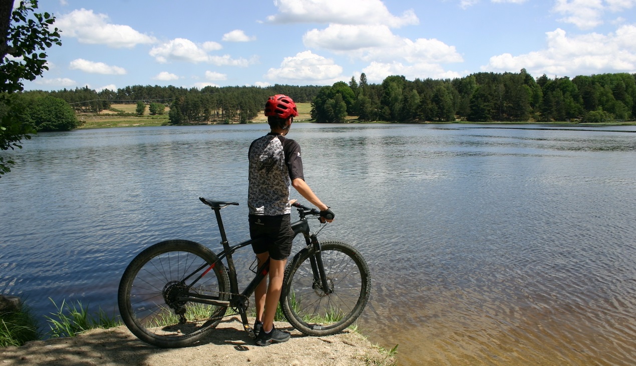 Lac de Ganivet VTT n°3 Monts-de-Randon Occitanie