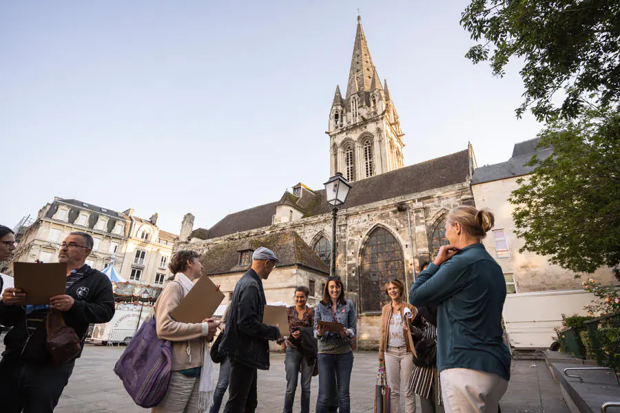 Les Étonnants Patrimoines Caen les statues font leur cinéma