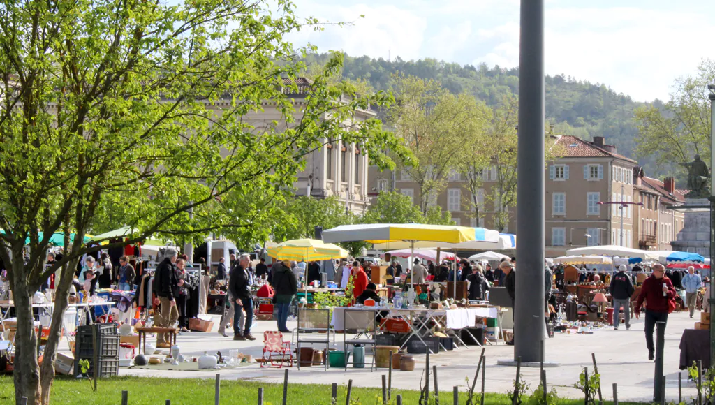 Brocante/Vide-Greniers à Cahors