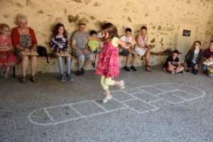 La Tour Nivelle Démonstration de jeux anciens