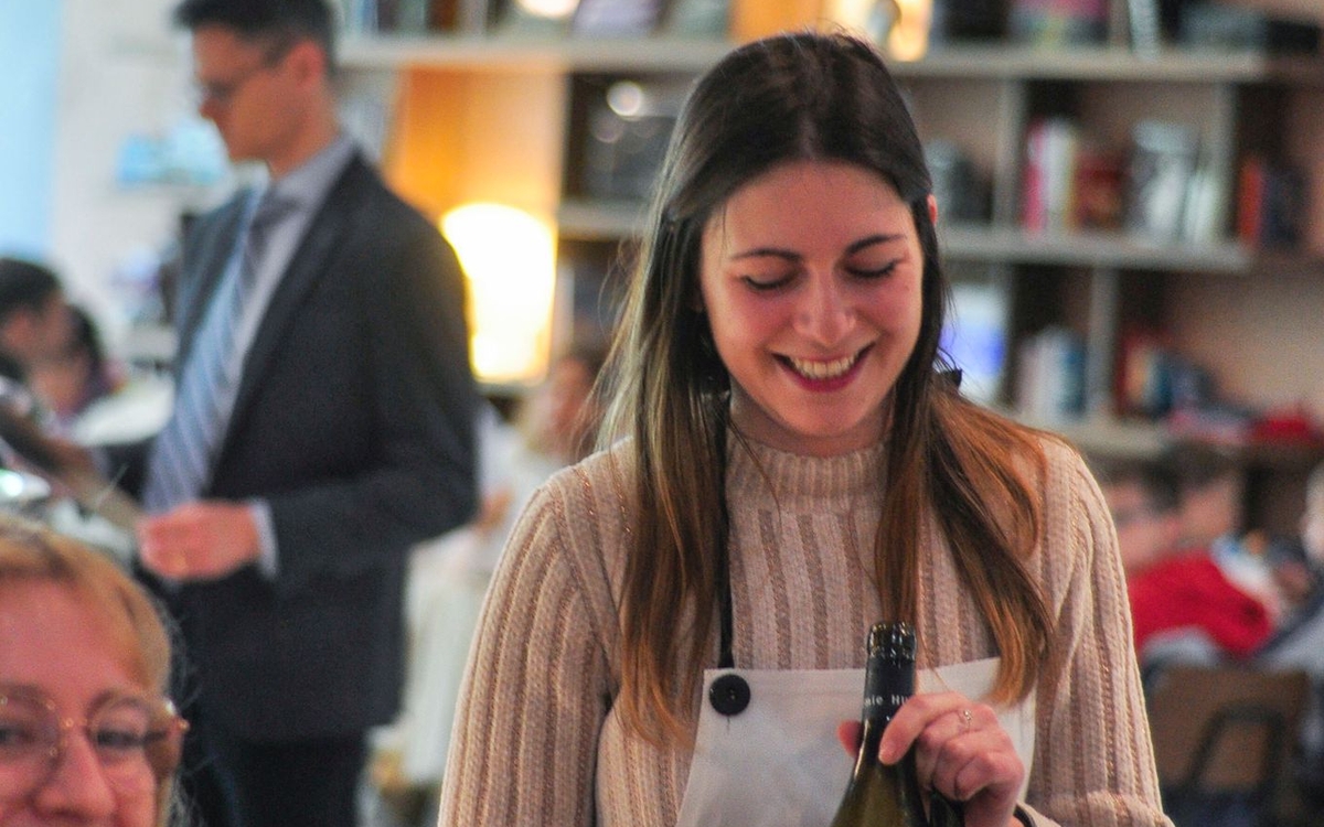 Dégustation de vins : La Cave de Pauline Bar à Bulles Paris