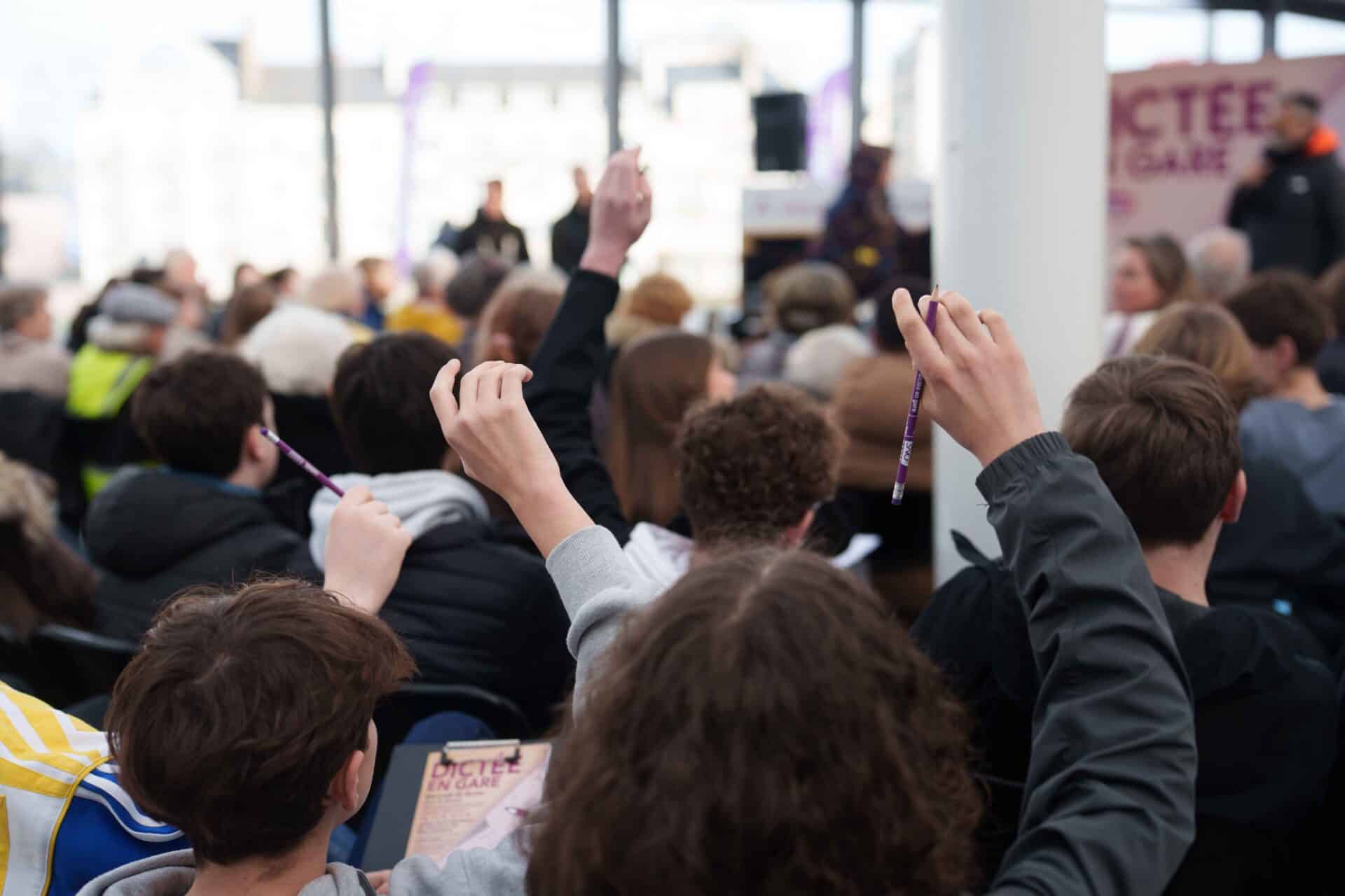 dictée en gare Rennes 
