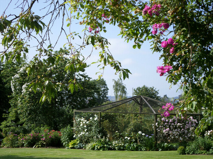 Jardin de voie communale de Rollon à Ernée Jardin de Rollon Ernée