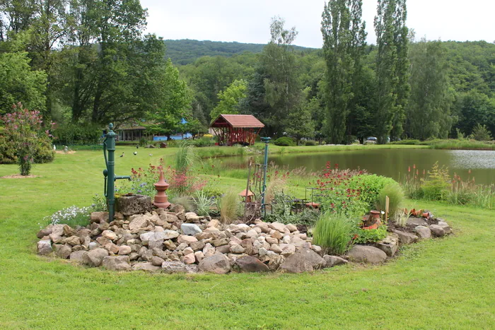 Résolvez les énigmes du jardin de Saint-Nicolas à Rougemont-le-Château Jardin de Saint-Nicolas Rougemont-le-Château