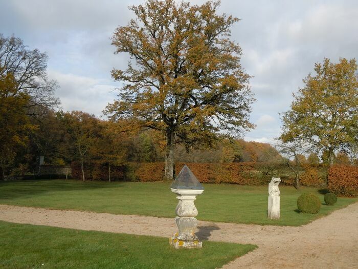 Parc et Jardins du château de la Sayette Jardins de la Sayette Vasles