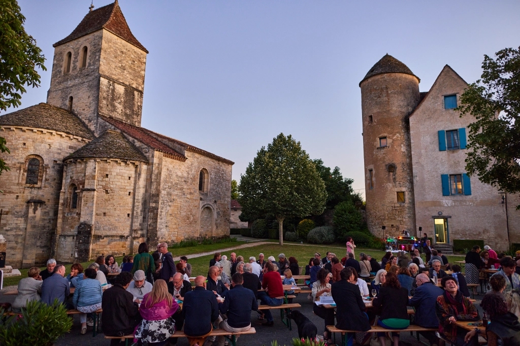 Soirée de vernissage de l'exposition estivale Jours de Fête