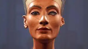 Nefertiti Limoges