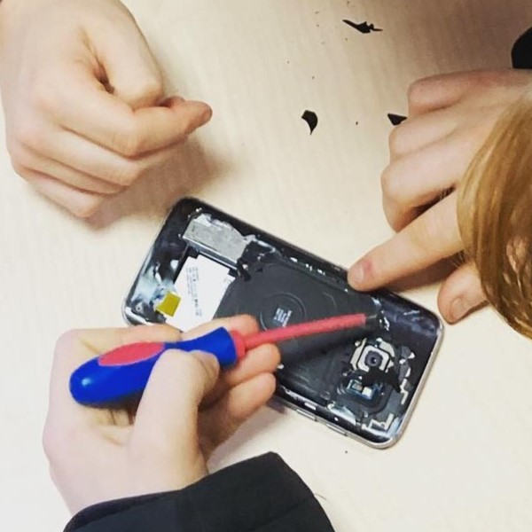 Atelier Dissection de smartphone