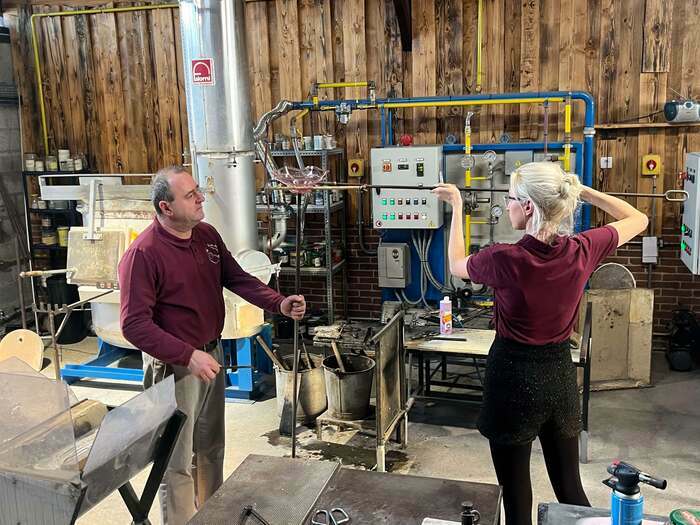 Atelier : démonstration des souffleurs de verre Musée du verre Blangy-sur-Bresle