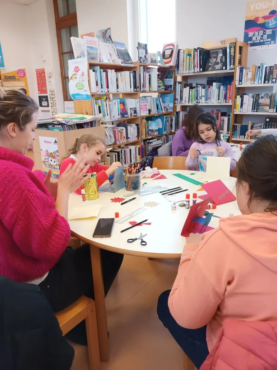 Atelier créatif du samedi confection de boîte en origami