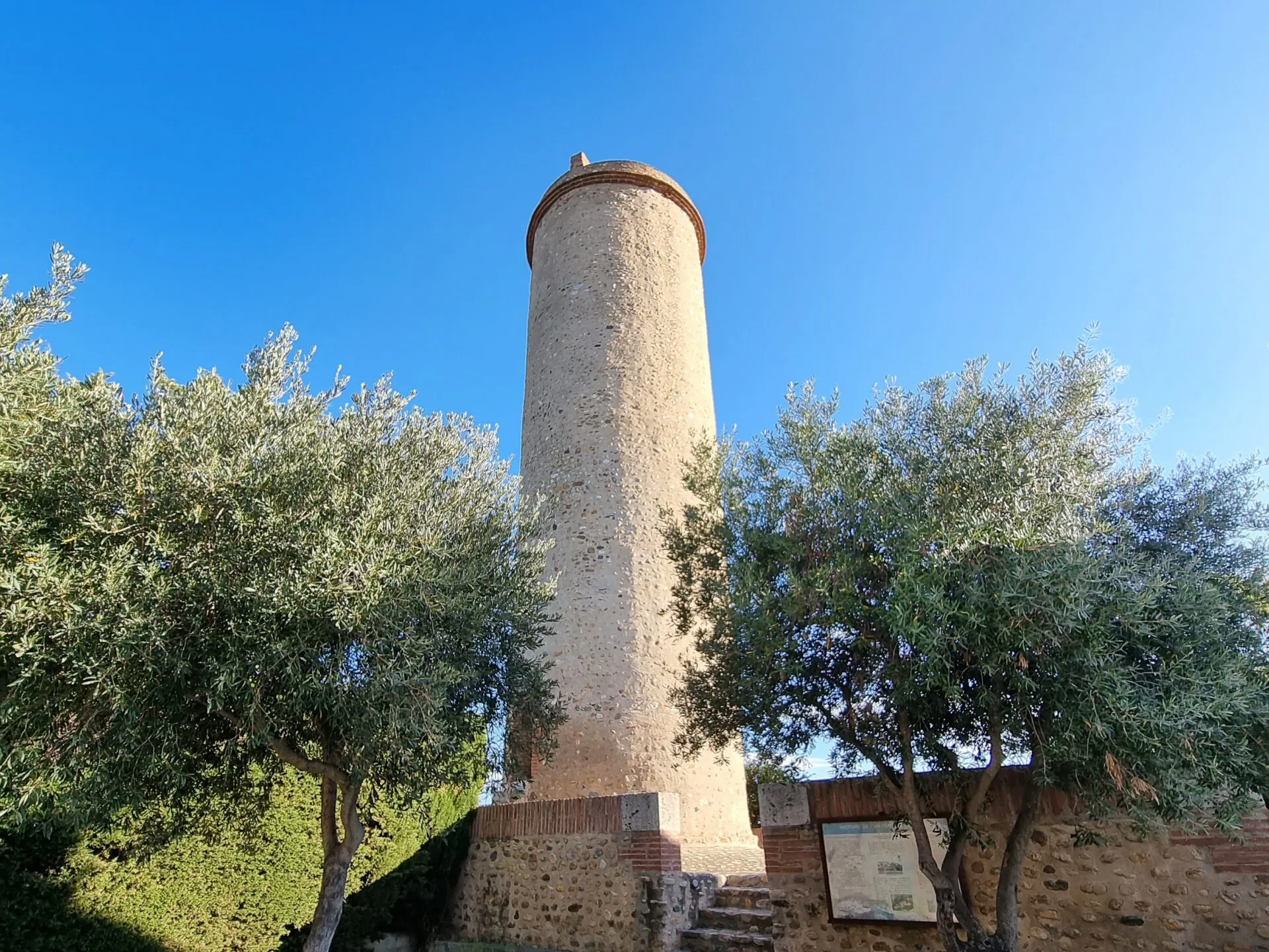 1000 ANS DE PERPIGNAN VISITE "DE LA TOUR AUX TROUBADOURS"