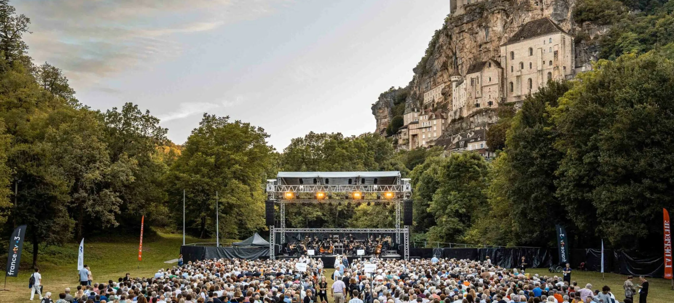 Festival de Rocamadour Berlioz & Poulenc Garde républicaine & Aedes