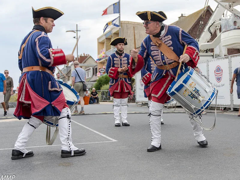 Festival La Semaine Acadienne Animation avec les Fifres et tambours d'Aunis Saintonge