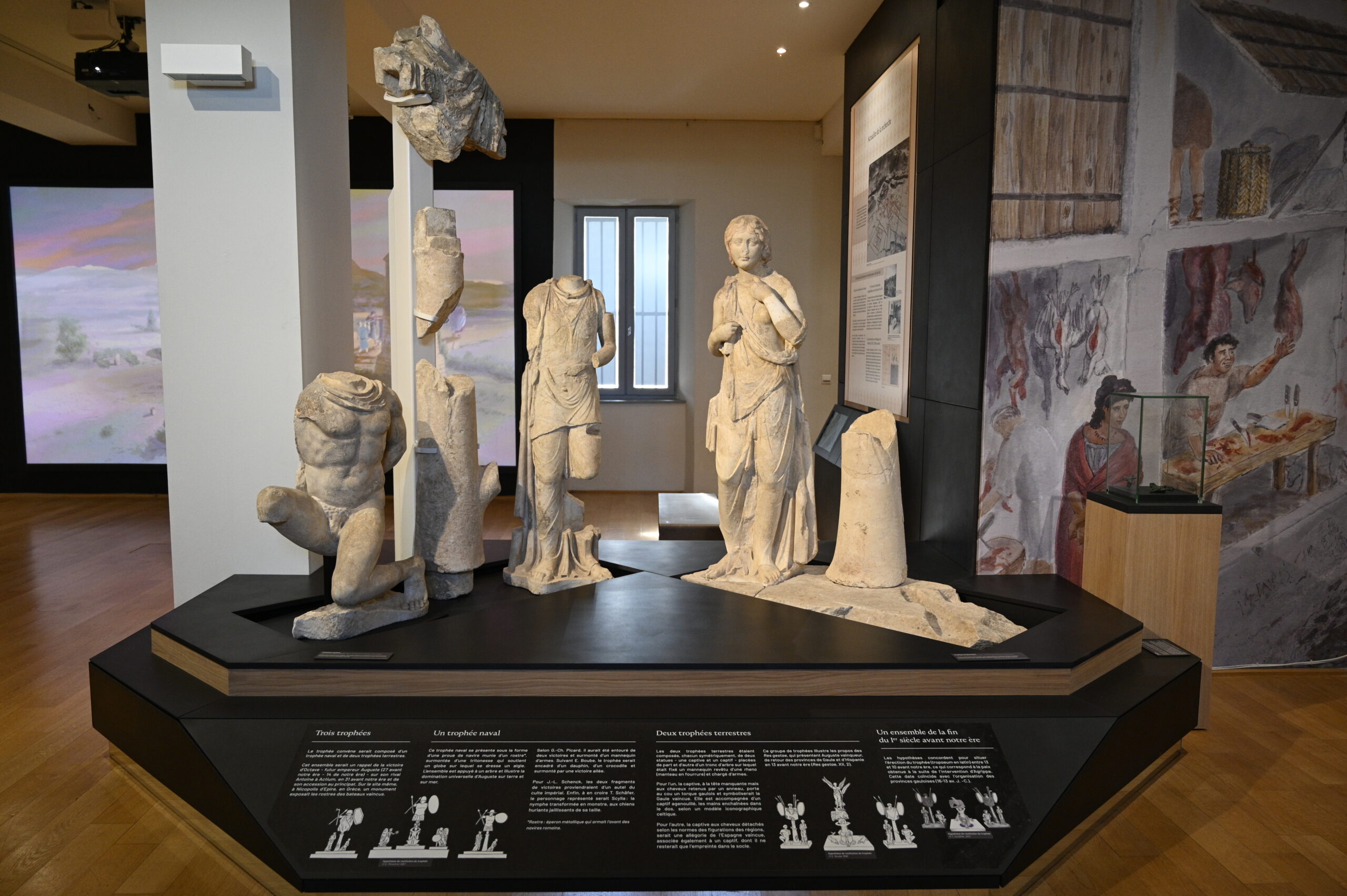 EXPOSITION "UNE CAPITALE ANTIQUE AU COEUR DES PYRENEES LUGDUNUM DES CONVENES"