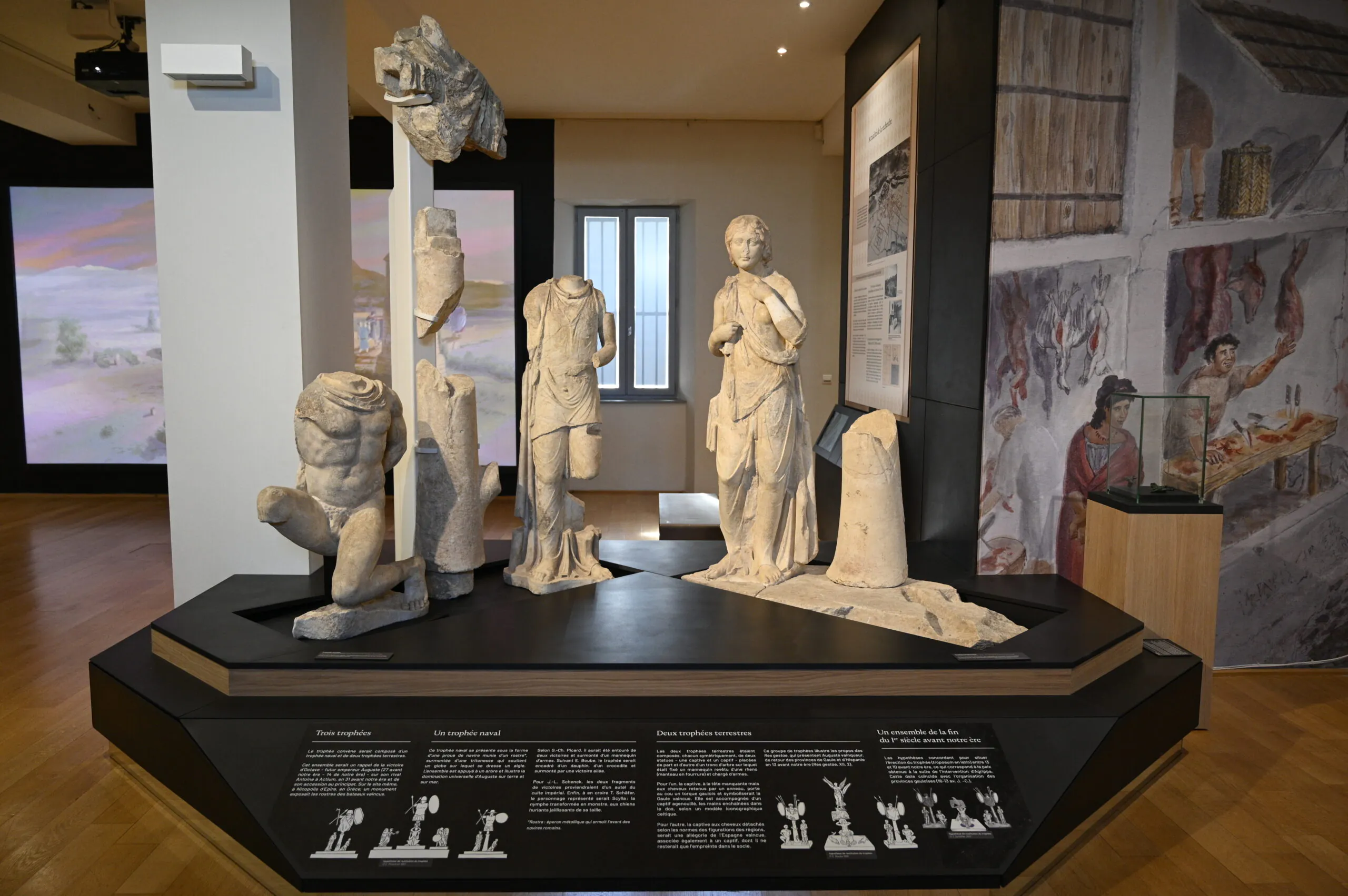 EXPOSITION "UNE CAPITALE ANTIQUE AU COEUR DES PYRENEES LUGDUNUM DES CONVENES"