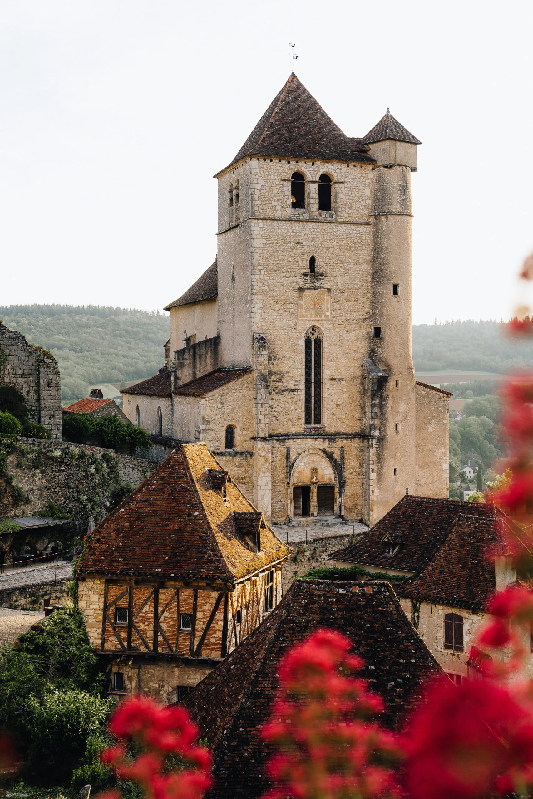 Visite guidée Saint-Cirq Lapopie et les artistes Le surréalisme